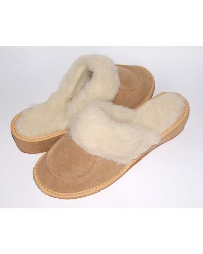 Beige Suede Women's Slippers With Sheep's Wool