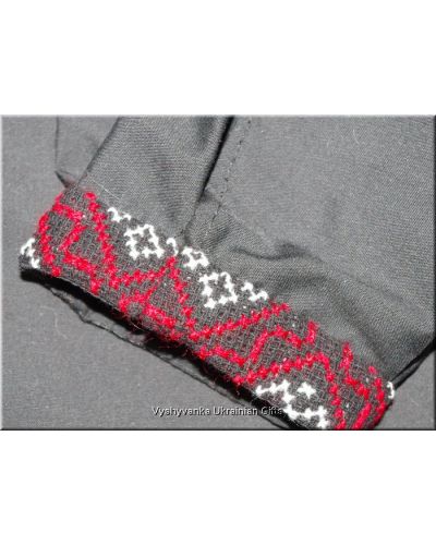 Hand Embroidered Men's Ukrainian Shirt - M