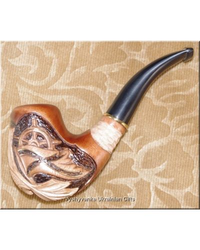 Tobacco Smoking Wooden Pipe - Wheel with a Flag