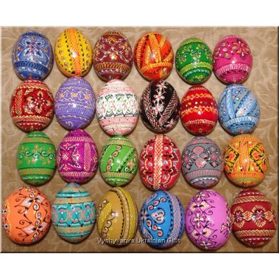 Two Dozen Hand Painted Wooden Easter Eggs Ukraine Egg Art